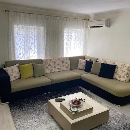 Lula Apartment Gjirokaster